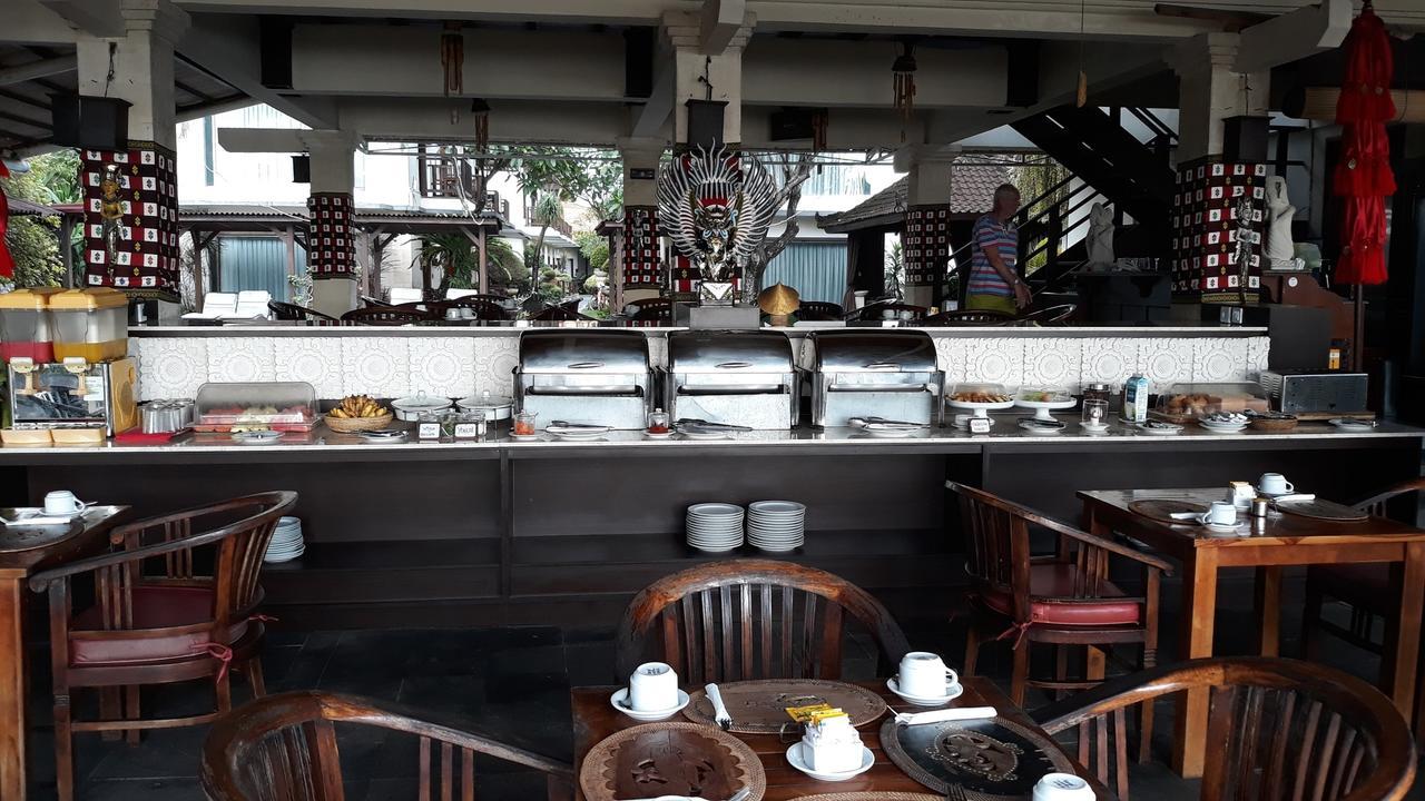 Respati Beach Hotel Sanur Oda fotoğraf